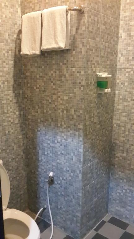 California Hotel Jakarta Bilik gambar
