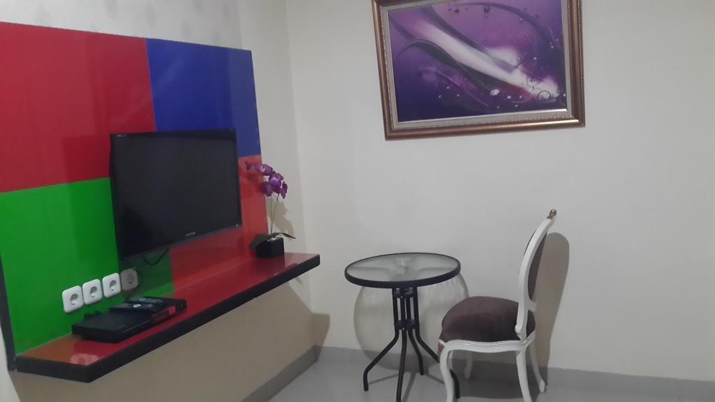 California Hotel Jakarta Bilik gambar