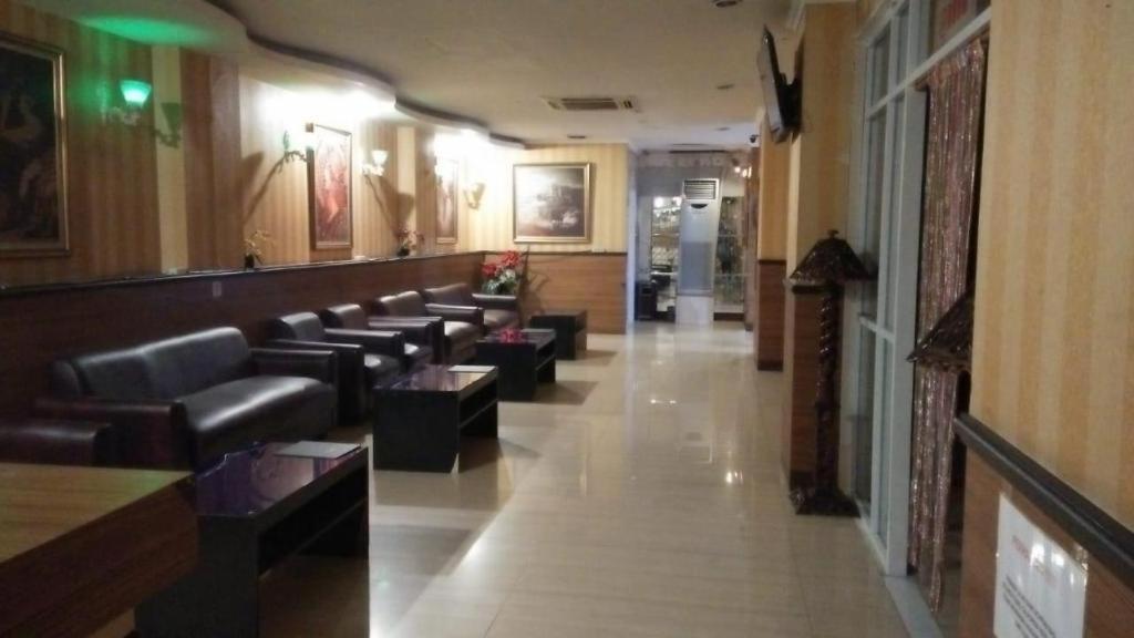 California Hotel Jakarta Luaran gambar