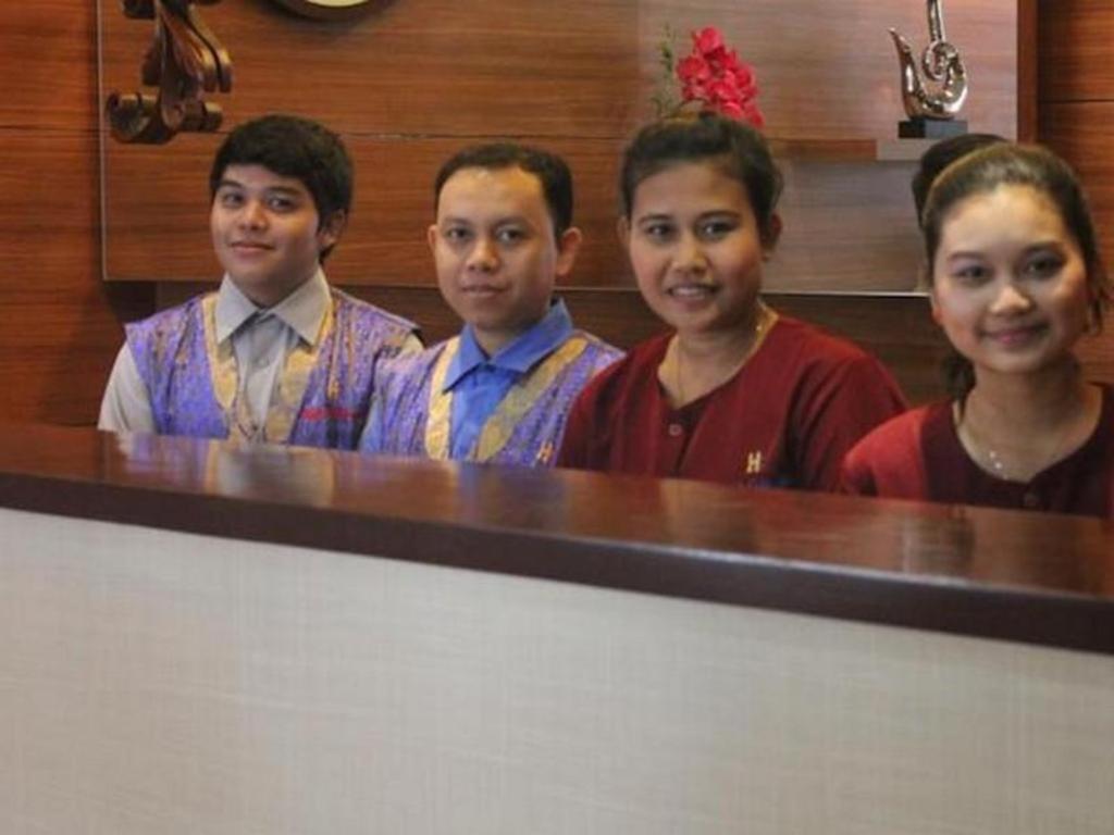 California Hotel Jakarta Luaran gambar