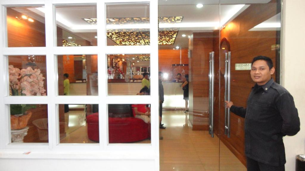California Hotel Jakarta Luaran gambar