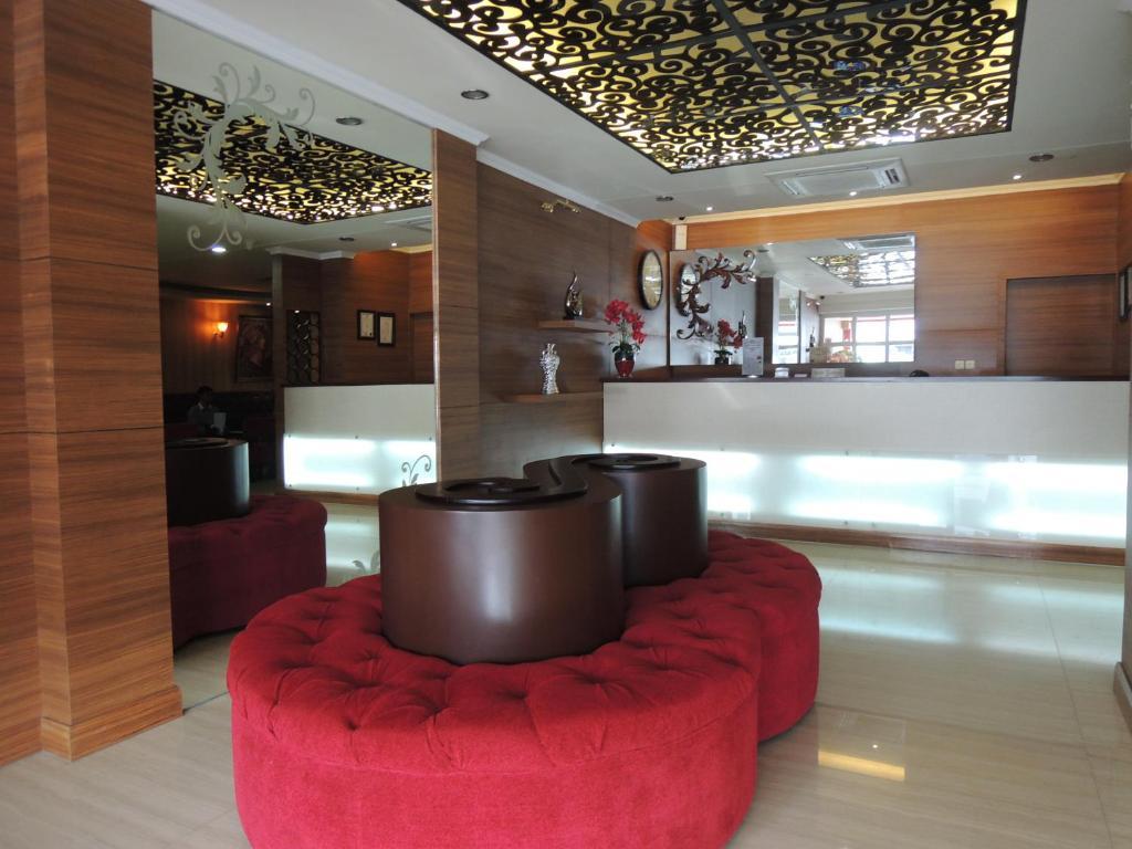 California Hotel Jakarta Luaran gambar